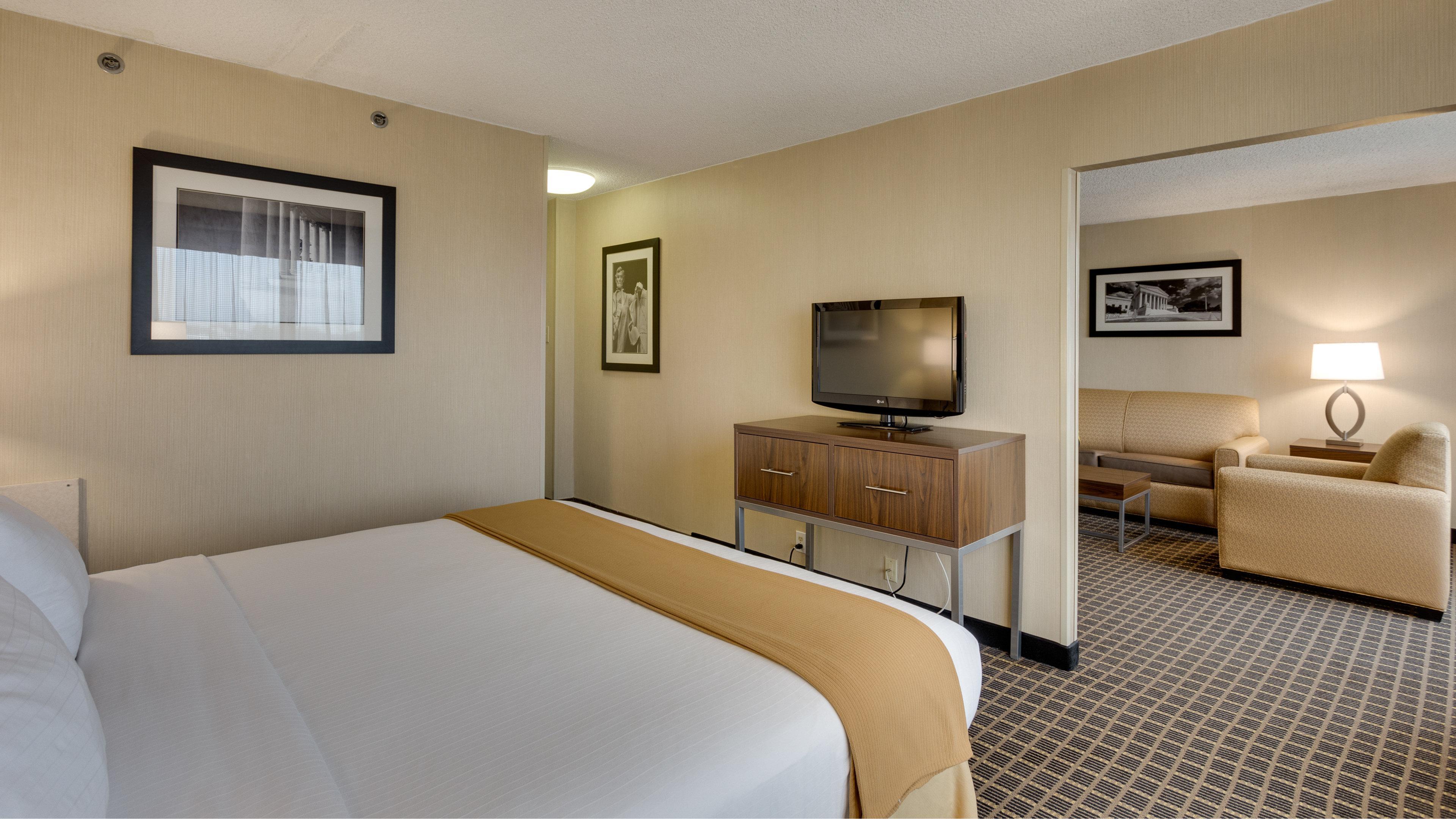 Holiday Inn Express Washington Dc Sw - Springfield By Ihg Exterior foto